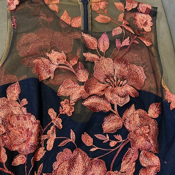 Marchesa Notte - Navy and Rose colored flowers - Size 8 - Picture 8 of 9